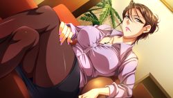 Rule 34 | breasts, cleavage, kanojo no okaa-san wa suki desu ka? ~cool na hitozuma shachou o rouraku seyo!~, legs, mature female, nail polish, pantyhose