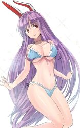 Rule 34 | 1girl, animal ears, bare arms, bare legs, bare shoulders, bikini, blue bikini, breasts, choker, commentary request, feet out of frame, frills, highres, large breasts, lens flare, long hair, looking at viewer, navel, one-hour drawing challenge, purple hair, rabbit ears, red eyes, reisen udongein inaba, simple background, smile, solo, sparkle, stomach, swimsuit, thighs, touhou, very long hair, white background, y2