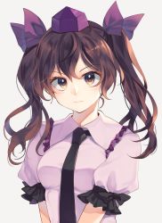 Rule 34 | 1girl, black bow, black bowtie, bow, bowtie, breasts, brown eyes, brown hair, commentary request, frilled shirt collar, frills, grey background, hair between eyes, hair ribbon, hat, highres, himekaidou hatate, kaede (mmkeyy), long hair, looking at viewer, medium breasts, puffy short sleeves, puffy sleeves, purple ribbon, ribbon, short sleeves, simple background, solo, tokin hat, touhou, twintails, upper body