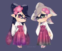 Rule 34 | 2girls, arm at side, black hair, callie (splatoon), chibi, cousins, cross-shaped pupils, flower, full body, geta, gradient hair, green eyes, grey hair, hair flower, hair ornament, hakama, hakama skirt, hand up, hands up, highres, inkling, japanese clothes, long hair, long sleeves, marie (splatoon), miko, mole, mole under eye, multicolored hair, multiple girls, nintendo, no nose, pink eyes, pink flower, pink hair, pink hakama, pointy ears, puchiman, purple background, ribbon-trimmed sleeves, ribbon trim, short hair, simple background, skirt, socks, splatoon (series), symbol-shaped pupils, tabi, tentacle hair, triangle mouth, twitter username, two-tone hair, v-shaped eyebrows, white socks, wide sleeves