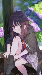 Rule 34 | 1girl, bench, black hoodie, flower, highres, hood, hoodie, looking at viewer, nanase kurumi (menhera-chan), original, pomu (joynet), rain, sitting, unworn socks, solo, umbrella, wet