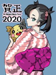 Rule 34 | 2020, aqua eyes, asymmetrical bangs, asymmetrical hair, blue background, bow, creatures (company), earrings, flower, from behind, game freak, gen 8 pokemon, gratin gratin, hair flower, hair ornament, happy new year, highres, holding, holding pokemon, japanese clothes, jewelry, kimono, looking at viewer, looking back, marnie (pokemon), morpeko, morpeko (full), new year, nintendo, pink kimono, pokemon, pokemon (creature), pokemon swsh, purple bow, simple background, striped clothes, striped kimono, undercut, yukata