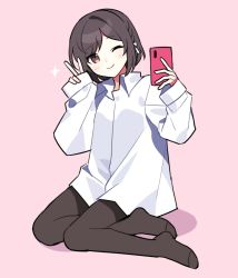 Rule 34 | 1girl, blush, bow, braid, brown eyes, brown hair, brown pantyhose, cellphone, closed mouth, commentary request, dress shirt, hair bow, holding, holding phone, looking at viewer, no pants, no shoes, one eye closed, pantyhose, phone, pink background, project sekai, selfie, shinonome ena, shirt, sitting, sleeves past wrists, smartphone, smile, solo, sparkle, v, waka (wk4444), white bow, yokozuwari
