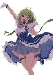 1girl ahoge aria_project_2.0 arm_up blue_dress blue_eyes blue_footwear blush braid brooch cowboy_shot dress fortissimo gloves green_hair hair_ornament hair_ribbon hand_up highres holding holding_microphone jewelry looking_at_viewer microphone music musical_note musical_note_hair_ornament narumi_nanami open_mouth pointy_ears ribbon senjou_aria short_dress side_braid simple_background singing single_braid smile solo standing standing_on_one_leg thigh_strap treble_clef virtual_youtuber white_background white_gloves