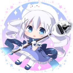 Rule 34 | 1girl, absurdres, animal hat, blue dress, blue eyes, blue footwear, chibi, commentary request, dress, frilled dress, frills, full body, gloves, gochuumon wa usagi desu ka?, hair ornament, hat, highres, holding, holding spoon, kafuu chino, long hair, looking at viewer, open mouth, oversized object, pantyhose, puffy short sleeves, puffy sleeves, rensei, shirt, shoes, short sleeves, solo, spoon, tippy (gochiusa), twintails, very long hair, white gloves, white hair, white hat, white pantyhose, white shirt, x hair ornament