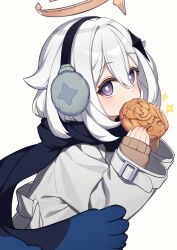 1girl belt_buckle black_scarf blush brown_sleeves brown_sweater buckle character-themed_food coat diamond_hair_ornament earmuffs eating eyelashes food food_in_mouth genshin_impact gradient_eyes grey_coat grey_sleeves hair_between_eyes halo highres holding holding_food layered_sleeves light_blush long_sleeves looking_at_viewer mechanical_halo multicolored_eyes paimon_(genshin_impact) purple_eyes sanpaku scarf short_hair sidelocks sleeve_belt solo sparkle sparkle_print sweater three_quarter_view upper_body white_background white_hair winter_clothes yuu_maraa