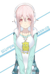 Rule 34 | 1girl, animal print, breasts, cat print, character name, collarbone, hair between eyes, headphones, izumi sai, jewelry, large breasts, long sleeves, looking at viewer, necklace, nitroplus, pendant, pink eyes, pink hair, shirt, smile, solo, super sonico, v arms