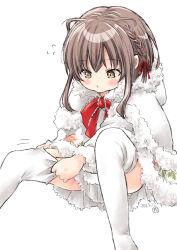 Rule 34 | 1girl, braid, brown eyes, cape, flying sweatdrops, fur-trimmed cape, fur trim, hair ribbon, kantai collection, matsuura@parao, official alternate costume, ribbon, short hair, short hair with long locks, side braids, simple background, sitting, skirt, solo, thighhighs, ukuru (kancolle), white background, white skirt, white thighhighs