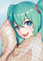 Rule 34 | 1girl, absurdres, aqua eyes, aqua hair, bad id, bad pixiv id, blue background, blush, checkered clothes, checkered shirt, commentary request, from side, gradient background, hair between eyes, hair ornament, hatsune miku, highres, long hair, long sleeves, looking at viewer, nekoinu bamboo, open mouth, pajamas, shirt, sleeves past wrists, smile, solo, teeth, twintails, upper body, upper teeth only, vocaloid