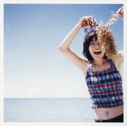 Rule 34 | a piacere, beach, highres, photo (medium), seaweed, shorts, tank top, ueno juri