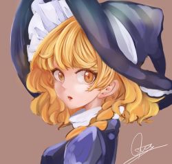 Rule 34 | 1girl, :o, bad id, bad twitter id, black dress, black hat, blonde hair, bow, braid, brown background, dress, from side, hair bow, hat, hat ribbon, highres, kirisame marisa, lipstick, looking at viewer, looking back, makeup, open mouth, red lips, ribbon, short hair, short sleeves, side braid, signature, simple background, single braid, solo, souta (karasu no ouchi), teeth, touhou, turtleneck, twisted neck, white ribbon, witch hat, yellow eyes