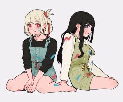 Rule 34 | 2girls, bare legs, barefoot, black hair, black shirt, blonde hair, blue nails, blue overalls, buttons, facepaint, green overalls, hair ribbon, heart, highres, inoue takina, kuro gomaa, legs folded, long hair, looking at viewer, looking to the side, lycoris recoil, multiple girls, nishikigi chisato, overalls, paint, purple eyes, red eyes, red ribbon, ribbon, shirt, short hair, simple background, sitting, wariza, white background, white shirt, yellow ribbon, yuri
