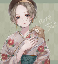 Rule 34 | 1girl, 2019, animal, animal on shoulder, ao+beni, beret, black eyes, boar, brown hair, brown hat, brown kimono, brown nails, chinese zodiac, closed mouth, commentary request, dated, earrings, eyeshadow, floral print, green background, green hakama, hakama, hakama skirt, hand up, hat, head tilt, japanese clothes, jewelry, kimono, lips, long sleeves, looking at viewer, makeup, nail polish, new year, original, parted bangs, print kimono, short hair, signature, skirt, smile, striped clothes, striped kimono, tassel, upper body, yagasuri, year of the pig