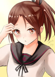 Rule 34 | 1girl, anchor symbol, arm up, black ribbon, black sailor collar, brown eyes, brown hair, commentary request, dakkusu, dated, gradient background, hair ribbon, highres, kantai collection, neck ribbon, one-hour drawing challenge, parted bangs, ponytail, ribbon, sailor collar, school uniform, serafuku, shikinami (kancolle), shikinami kai ni (kancolle), shirt, signature, solo, upper body, white shirt, yellow background