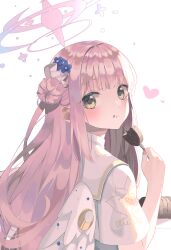 Rule 34 | 1girl, absurdres, blue archive, blue flower, blunt bangs, blush, closed mouth, eating, flower, fork, green eyes, hair flower, hair ornament, halo, heart, highres, holding, holding fork, kanzi, long hair, looking at viewer, mika (blue archive), mini wings, pink hair, pink halo, short sleeves, simple background, solo, white wings, wings