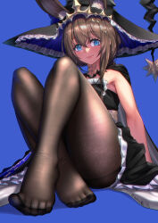 Rule 34 | 1girl, ambience synesthesia, amiya (arknights), animal ear fluff, animal ears, arknights, armpits, black dress, black pantyhose, blue background, blue eyes, brown hair, cape, crossed legs, dress, full body, hat, highres, knees up, large hat, layered skirt, legs, long hair, looking at viewer, no shoes, pantyhose, rabbit ears, rabbit girl, sitting, skirt, smile, thighs, toes, witch hat, yamauchi (conan-comy)