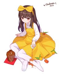 Rule 34 | &gt;:), 1girl, absurdres, blunt bangs, blush, bow, brown eyes, brown flower, brown hair, circle skirt, closed eyes, collared shirt, commentary request, dated, devotion, dress, dress shirt, du meishin, feet, flower, from above, full body, hair bow, hairband, highres, holding, long hair, long sleeves, looking at viewer, no shoes, pantyhose, pleated dress, pouring, pouring onto self, shadow, shirt, signature, sleeves past wrists, smile, solo, tsubasa tsubasa, v-shaped eyebrows, very long hair, white background, white pantyhose, white shirt, yellow bow, yellow dress, yellow flower, yellow hairband