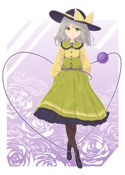 Rule 34 | 1girl, adapted costume, black footwear, black hat, boots, bow, brown pantyhose, buttons, closed mouth, floral background, full body, green eyes, green hair, green skirt, hands in pockets, hat, hat bow, heart, highres, kanpa (campagne 9), komeiji koishi, long hair, long sleeves, looking at viewer, pantyhose, purple background, shirt, skirt, smile, solo, standing, suspender skirt, suspenders, third eye, touhou, white background, yellow bow, yellow shirt