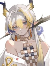 Rule 34 | 1girl, arknights, bare shoulders, blonde hair, blue hair, choker, commentary request, grey eyes, hair intakes, highres, horns, jewelry, julie, multicolored hair, necklace, off shoulder, shu (arknights), simple background, solo, strapless, streaked hair, tube top, upper body, white background, white hair