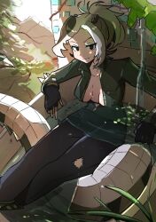 Rule 34 | 1girl, black gloves, crocodilian tail, fingerless gloves, gloves, green hair, green jacket, highres, jacket, kemono friends, looking at viewer, multicolored hair, open clothes, pants, saltwater crocodile (kemono friends), smile, solo, tail, tommyyu4000, torn clothes, torn pants
