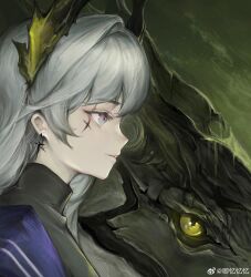 1girl absurdres arknights black_shirt blue_dress chinese_commentary commentary_request cropped cross cross_earrings cross_scar dragon dress earrings grey_eyes grey_hair hair_intakes head_wings highres irene_(arknights) irene_(the_adjudicatrix_and_her_resolve)_(arknights) jewelry latin_cross looking_to_the_side pink_pupils portrait scar scar_across_eye scar_on_face shirt solo turtleneck turtleneck_shirt weibo_7280154194 weibo_logo weibo_watermark wings