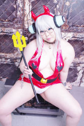 Rule 34 | 1girl, asian, bat wings, blue eyes, breasts, chain, cleavage, cosplay, cuffs, curvy, demon girl, fake horns, fat, fork, glasses, halloween costume, headphones, heart, highres, horns, jewelry, keito (cosplayer), long hair, looking at viewer, low wings, pendant, photo (medium), plump, shackles, silver hair, solo, super taruco, super taruco (cosplay), wings, wrist cuffs