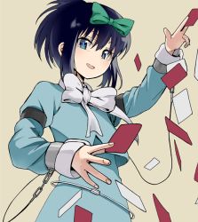 Rule 34 | 1girl, aokaze (mimi no uchi), black hair, blue dress, blue eyes, bow, brown background, card, commentary request, cuffs, dress, green bow, hair bow, holding, holding card, kunihiro hajime, long sleeves, looking at viewer, open mouth, saki (manga), short ponytail, simple background, smile, solo, standing, white neckwear
