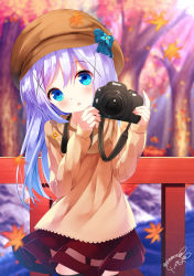 Rule 34 | 1girl, autumn leaves, blue bow, blue eyes, blurry, blurry background, blush, bow, brown hat, brown skirt, cabbie hat, camera, chinomaron, commentary request, day, depth of field, flower, gochuumon wa usagi desu ka?, hair between eyes, hair ornament, hands up, hat, hat bow, head tilt, highres, holding, holding camera, kafuu chino, leaf, long hair, long sleeves, looking at viewer, maple leaf, orange flower, outdoors, parted lips, purple hair, railing, red skirt, signature, skirt, sleeves past wrists, solo, tree, twitter username, very long hair, x hair ornament