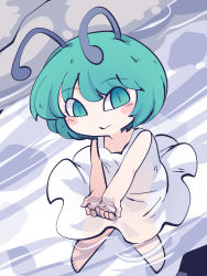 Rule 34 | 1girl, alternate costume, antennae, barefoot, blush stickers, chahan (fried rice0614), closed mouth, dress, green eyes, green hair, highres, one-hour drawing challenge, short hair, solo, touhou, water, white dress, wriggle nightbug