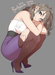 Rule 34 | 1girl, agawa ryou, bare shoulders, blue eyes, brown pantyhose, commentary, dated, grey background, head tilt, high heels, looking at viewer, original, pantyhose, pumps, purple skirt, simple background, skirt, smile, solo, squatting, tiptoes