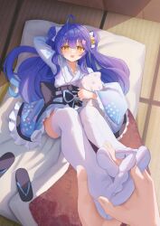 Rule 34 | 1girl, absurdres, amamiya kokoro, blue hair, dark blue hair, feet, futon, geta, highres, japanese clothes, kimono, light blush, long hair, looking at viewer, lying, nijisanji, on back, open mouth, shoes, soles, tabi, taichi suzuki, thighhighs, toes, unworn shoes, virtual youtuber, white thighhighs, yellow eyes, yukata