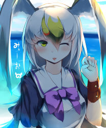 Rule 34 | 10s, 1girl, absurdres, bird wings, black-tailed gull (kemono friends), black hair, blonde hair, bow, bowtie, bracelet, commentary request, head wings, highres, jewelry, kanzakietc, kemono friends, long hair, multicolored hair, ocean, one eye closed, sailor collar, short sleeves, solo, translation request, white hair, wings