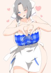Rule 34 | 10s, 1girl, ;d, apron, beige background, blue eyes, blush, breasts, cleavage, collarbone, goshiki suzu, grey hair, hair ribbon, heart, heart hands, highres, huge breasts, large breasts, looking at viewer, naked apron, one eye closed, open mouth, ribbon, senran kagura, senran kagura shinovi versus, short hair, simple background, smile, solo, teeth, yumi (senran kagura)