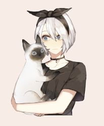 Rule 34 | 1girl, alternate costume, android, animal, bad id, bad twitter id, black shirt, blue eyes, cat, choker, expressionless, hair between eyes, hairband, highres, holding, holding animal, holding cat, jewelry, looking at another, mole, mole under mouth, nahonanaho, nier:automata, nier (series), pendant, purple background, shirt, short hair, simple background, solo, swept bangs, t-shirt, upper body, 2b (nier:automata)