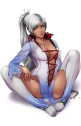 Rule 34 | 1girl, arm support, artist name, blue eyes, breasts, center opening, collar, cosplay, devil may cry, devil may cry (series), devil may cry 4, dress, full body, gloria (devil may cry), gloria (devil may cry) (cosplay), head tilt, jewelry, knees apart feet together, linea alba, long hair, looking at viewer, medium breasts, navel, necklace, no bra, pelvic curtain, rwby, scar, scyfon, side ponytail, simple background, sitting, smirk, solo, spread legs, teasing, weiss schnee, white background, white hair