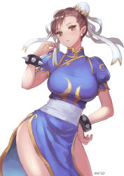 Rule 34 | 1girl, blue dress, blush, bracelet, breasts, brown eyes, brown hair, bun cover, capcom, china dress, chinese clothes, chun-li, closed mouth, contrapposto, cowboy shot, crescent, double bun, dress, earrings, eyebrows, eyelashes, frown, hair bun, hair ribbon, hand on own hip, head tilt, holding, jewelry, large breasts, looking at viewer, meto31, no legwear, pearl earrings, pelvic curtain, pink lips, puffy short sleeves, puffy sleeves, ribbon, sash, short sleeves, simple background, solo, spiked bracelet, spikes, standing, street fighter, white background, white ribbon