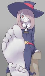 Rule 34 | 10s, 1girl, bad id, bad pixiv id, barefoot, feet, foot focus, from below, grey background, hair over one eye, highres, little witch academia, red eyes, simple background, sitting, soles, solo, sucy manbavaran, toes, yoi naosuke