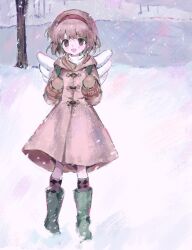 Rule 34 | 1girl, :d, boots, brown coat, brown eyes, brown hair, coat, hairband, highres, kanon, long sleeves, looking at viewer, mittens, no pupils, open mouth, outdoors, plaid socks, red hairband, short hair, smile, snow, snowing, solo, standing, tsukimiya ayu, white wings, wings, winter, yuyuyuyhz