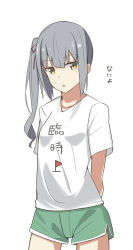 Rule 34 | 1girl, alternate costume, clothes writing, commentary request, green shorts, grey hair, highres, kantai collection, kasumi (kancolle), long hair, negahami, parted lips, shirt, short sleeves, shorts, side ponytail, simple background, solo, translation request, triangle mouth, white background, white shirt, yellow eyes