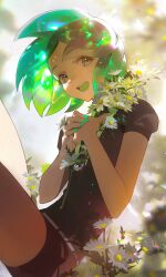 Rule 34 | 1other, absurdres, belt, black shirt, black shorts, blurry, blurry background, blurry foreground, bouquet, colored tongue, crystal hair, daisy, day, fingernails, floating hair, flower, from side, gem uniform (houseki no kuni), green eyes, green hair, green nails, green tongue, highres, holding, holding bouquet, houseki no kuni, knees up, light rays, looking at viewer, open mouth, other focus, outdoors, phosphophyllite, puffy short sleeves, puffy sleeves, shirt, short hair, short sleeves, shorts, shycocoa, sitting, smile, solo, sunbeam, sunlight, teeth, upper teeth only, white belt, white flower