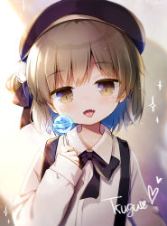 Rule 34 | 1girl, beret, black hat, brown eyes, brown hair, candy, character name, commentary request, fangs, food, hat, hatoba tsugu, heart, highres, lollipop, looking at viewer, mole, mole under eye, open mouth, sasai saji, shirt, short hair, solo, sparkle, suspenders, tongue, upper body, virtual youtuber, white shirt