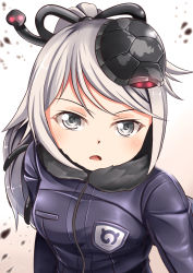 Rule 34 | &gt;:o, 10s, 1girl, :o, breast pocket, fur collar, genbu (kemono friends), glowing, glowing eyes, hair ornament, highres, jacket, japari symbol, kemono friends, long hair, looking at viewer, open mouth, pocket, ponytail, grey eyes, silver hair, simple background, snake hair ornament, solo, turtle shell, upper body, v-shaped eyebrows, yasume yukito