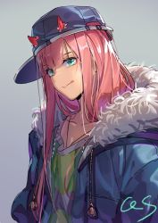 Rule 34 | 10s, 1girl, baseball cap, blue hat, blue jacket, closed mouth, collarbone, commentary request, darling in the franxx, drawstring, fur-trimmed hood, fur trim, green eyes, green shirt, grey background, hat, head tilt, hood, hood down, hooded jacket, horns, horns through headwear, jacket, long hair, open clothes, open jacket, pink hair, qiongsheng, shirt, sideways hat, signature, simple background, solo, tongue, tongue out, very long hair, zero two (darling in the franxx)