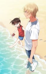 Rule 34 | 2boys, :d, amuro tooru, barefoot, beach, black-framed eyewear, blonde hair, blue pants, blush, brown hair, casual, child, closed mouth, commentary request, day, edogawa conan, feet, fingernails, footprints, from side, full body, glasses, hair between eyes, happy, highres, holding, holding shoes, k (gear labo), kicking, looking at another, looking down, male focus, meitantei conan, multiple boys, ocean, open mouth, outdoors, pants, red shirt, sand, shirt, shoes, unworn shoes, short hair, short sleeves, sleeveless, sleeveless shirt, smile, sneakers, soaking feet, splashing, standing, toes, wading, water, white footwear, white shirt
