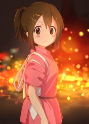 Rule 34 | 1girl, alternate hairstyle, atu, blurry, blurry background, blush stickers, bokeh, brown eyes, brown hair, closed mouth, commentary request, cosplay, depth of field, frown, hair ornament, hair up, hairclip, highres, hirasawa yui, k-on!, light particles, looking at viewer, ogino chihiro, ogino chihiro (cosplay), pink shirt, sash, sen to chihiro no kamikakushi, shirt, short ponytail, short sleeves, sidelocks, solo, standing, tasuki
