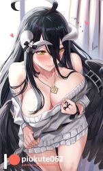 Rule 34 | 1girl, absurdres, ahoge, albedo (overlord), bare shoulders, belt, black hair, black wings, bow, breasts, cleavage, demon girl, demon horns, dress, feathered wings, feathers, ginnungagap (overlord), gloves, hair between eyes, highres, holding, holding weapon, horns, large breasts, long hair, low wings, overlord (maruyama), patreon username, piukute062, ribbon, slit pupils, smile, solo, weapon, wings, yellow eyes