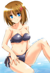 Rule 34 | 1girl, bikini, black bikini, blue eyes, breasts, brown hair, cleavage, closed mouth, commentary request, dated, hair ornament, leg up, looking at viewer, lyrical nanoha, medium breasts, navel, san-pon, short hair, side-tie bikini bottom, sitting, smile, solo, strapless, strapless bikini, swimsuit, twitter username, wading, water, white background, x hair ornament, yagami hayate