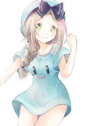 Rule 34 | 1girl, atelier (series), atelier firis, bare arms, black bow, blue dress, blue hat, bow, braid, brown hair, closed mouth, collarbone, cowboy shot, dress, firis mistlud, green eyes, hair over shoulder, hat, hat bow, highres, long hair, looking at viewer, puni (atelier), sanpo, simple background, smile, solo, standing, white background