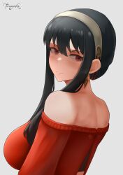 1girl artist_name black_hair breasts closed_mouth earrings grey_background grey_hairband hairband highres jewelry large_breasts looking_back red_eyes red_sweater sidelocks simple_background smile solo spy_x_family sweater torygika yor_briar