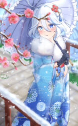 Rule 34 | 1girl, absurdres, ahoge, black gloves, blue bow, blue eyes, blue kimono, bow, cherry blossoms, commentary request, cowboy shot, feather coat, floral print, furina (genshin impact), genshin impact, gloves, highres, holding, holding umbrella, japanese clothes, kimono, looking at viewer, nekozuki nanaka, no headwear, outdoors, parted lips, railing, short hair, snowing, solo, standing, umbrella, white hair